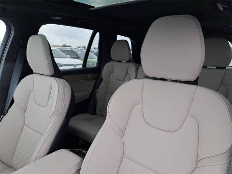 2026 Volvo XC90 B6 Core