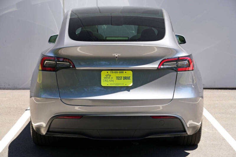 2024 Tesla Model Y Long Range