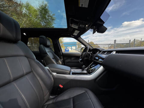 2020 Land Rover Range Rover Sport SE