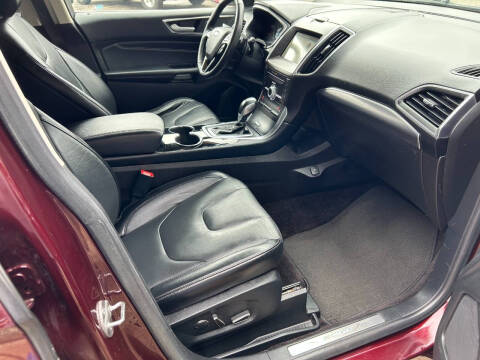 2017 Ford Edge Titanium