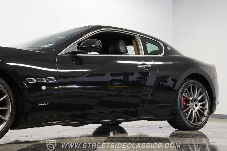 2010 Maserati GranTurismo S Automatic