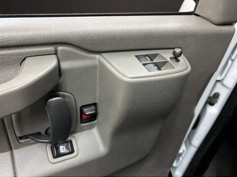 2022 GMC Savana 2500