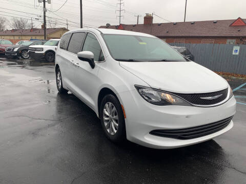 2017 Chrysler Pacifica Touring