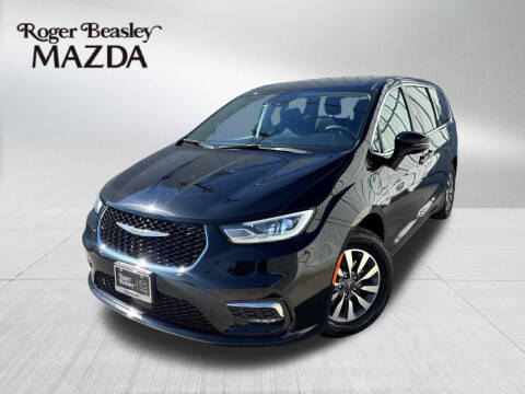 2024 Chrysler Pacifica Plug-In Hybrid Select