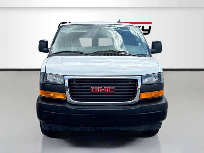 2025 GMC Savana 2500