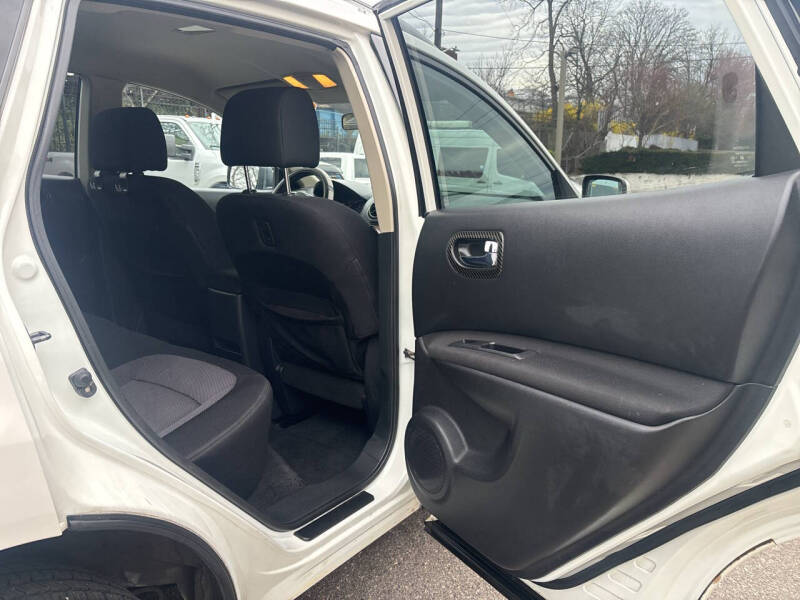 2011 Nissan Rogue S