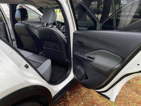 2023 Nissan Kicks SV