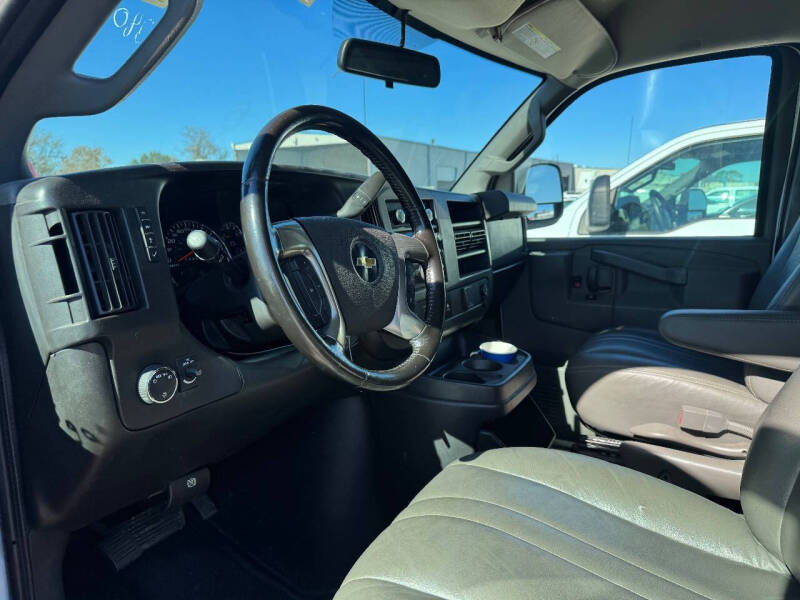 2016 Chevrolet Express 3500