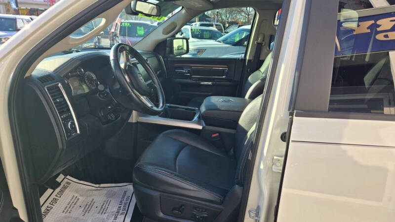 2017 RAM 1500 Laramie