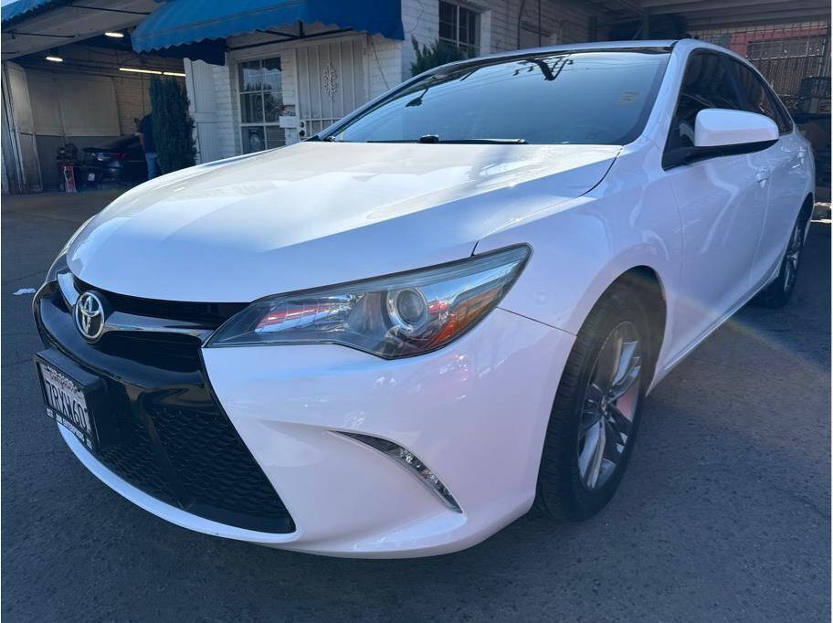 2016 Toyota Camry Special Edition