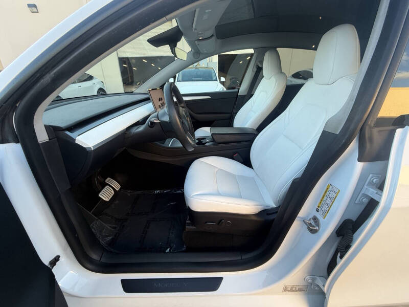 2023 Tesla Model Y Performance