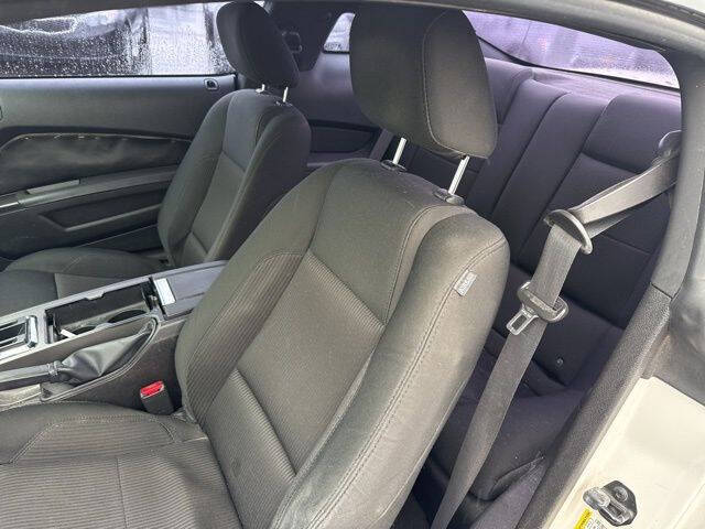 2010 Ford Mustang V6