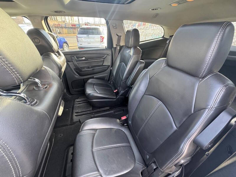 2017 Chevrolet Traverse LT