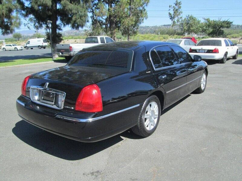 2011 Lincoln Town Car Executive L