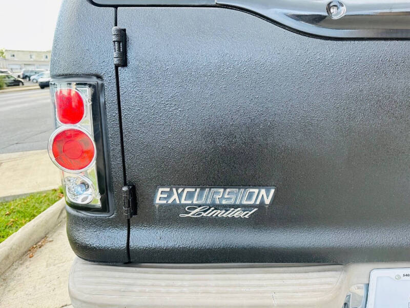 2000 Ford Excursion Limited