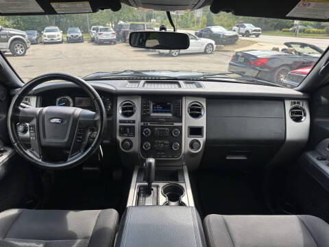 2017 Ford Expedition EL XLT