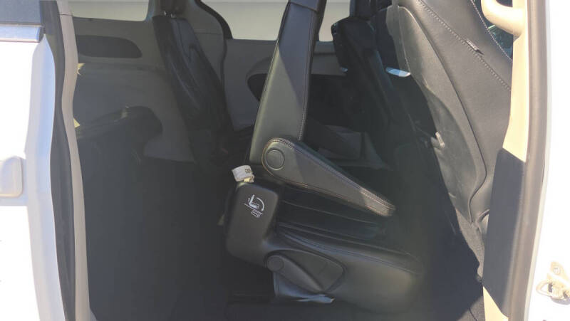 2020 Chrysler Pacifica Touring L Plus