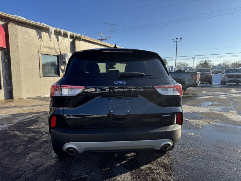 2022 Ford Escape Hybrid SEL
