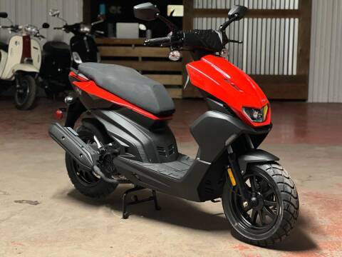 2022 Genuine Scooter Rattler 200i for sale at SIEGFRIEDS MOTORWERX LLC in Lebanon PA