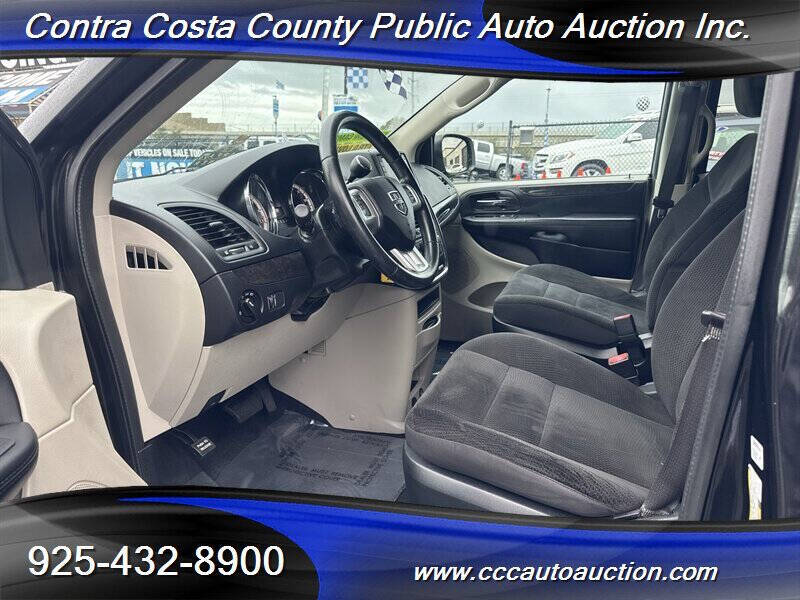 2017 Dodge Grand Caravan SE