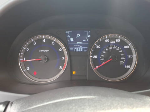 2013 Hyundai Accent SE