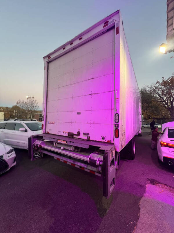 2014 Freightliner M2 106