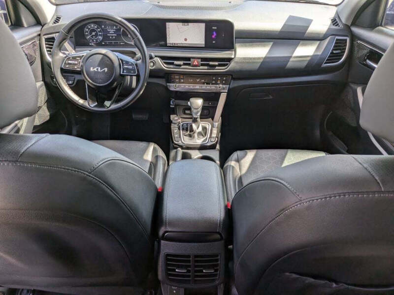 2025 Kia Seltos EX