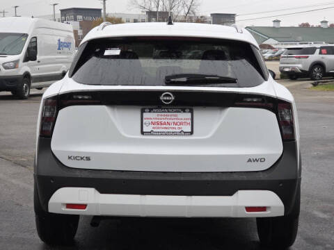 2026 Nissan Kicks SV