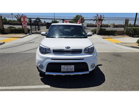 2017 Kia Soul +