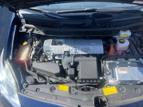 2012 Toyota Prius Two