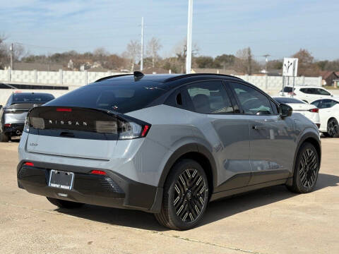2026 Nissan LEAF Platinum+