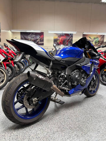 2017 Yamaha YZF-R1