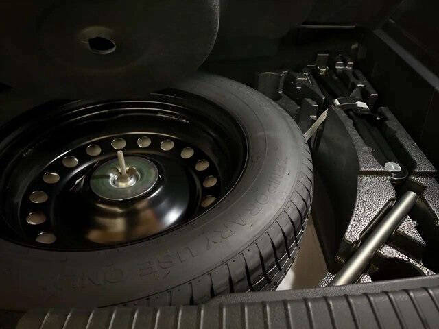 2025 Volkswagen Atlas Cross Sport SE 4Motion