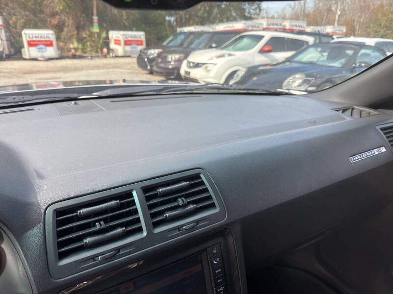 2009 Dodge Challenger SRT8