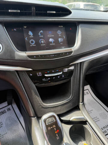 2017 Cadillac XT5 Luxury