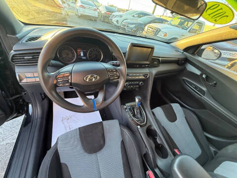 2019 Hyundai Veloster 2.0L Premium