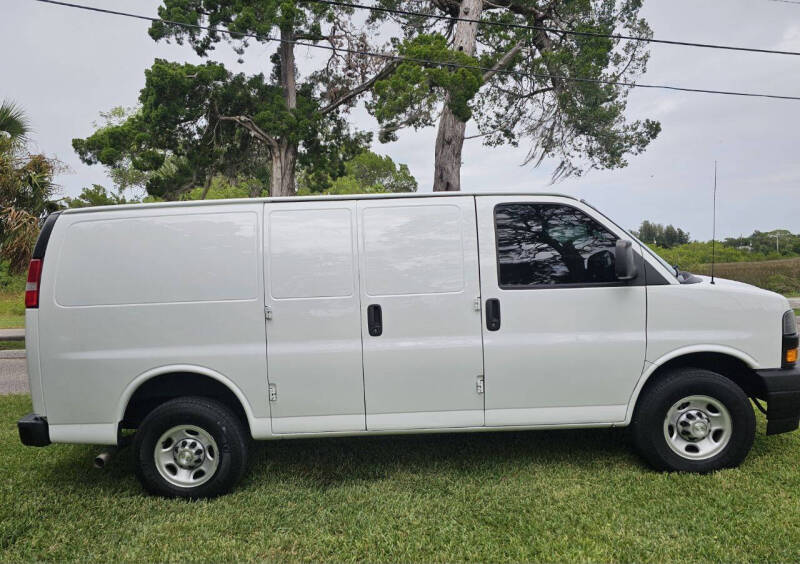 2021 Chevrolet Express 2500