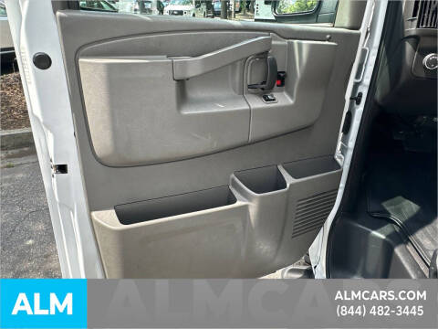 2025 Chevrolet Express LT 3500
