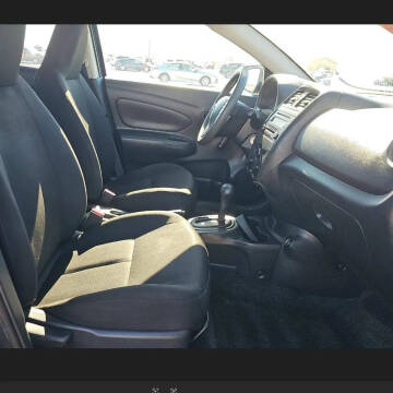 2017 Nissan Versa 1.6 S