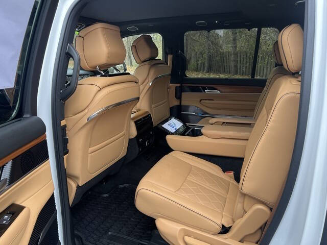 2024 Jeep Grand Wagoneer L Series III