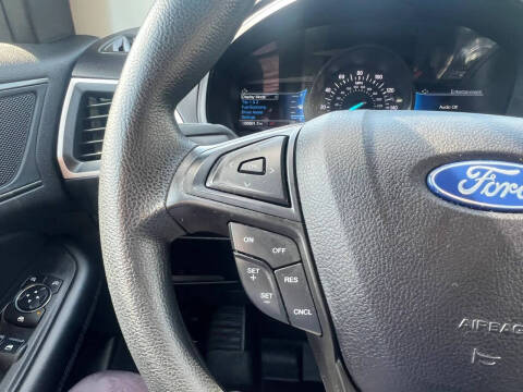 2023 Ford Edge SE