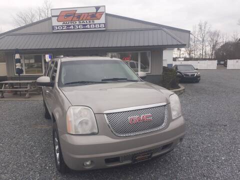 2008 GMC Yukon XL for sale at GENE'S AUTO SALES in Selbyville DE