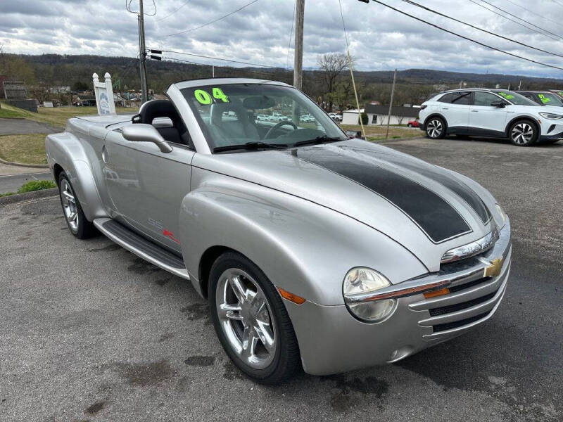 2004 Chevrolet SSR LS