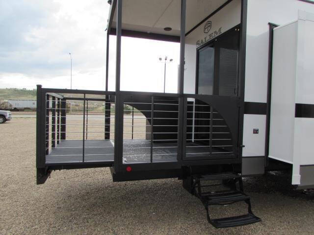 2025 Forest River 38 VERANDA