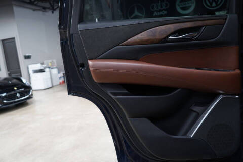 2020 Cadillac Escalade Premium Luxury