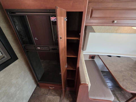 2013 Winnebago Vista