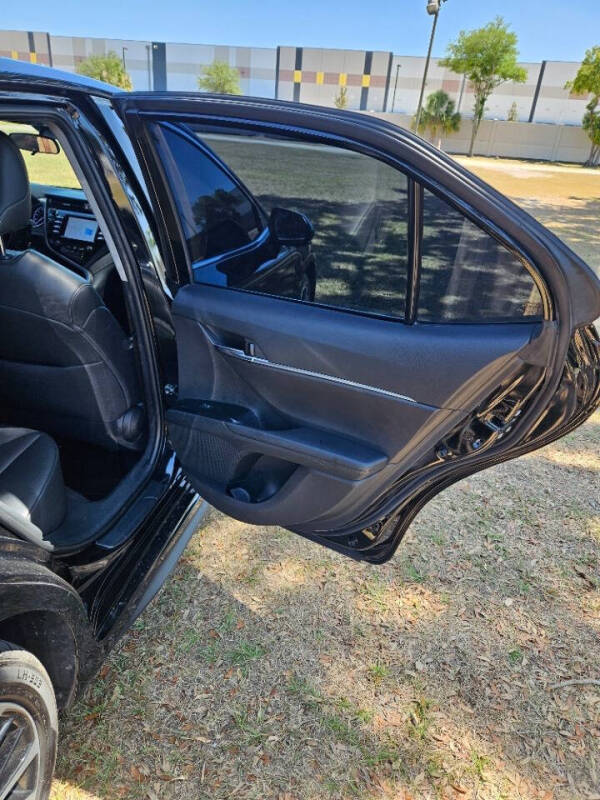 2019 Toyota Camry SE