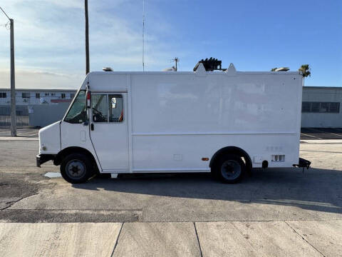 2016 Freightliner MT45 Chassis