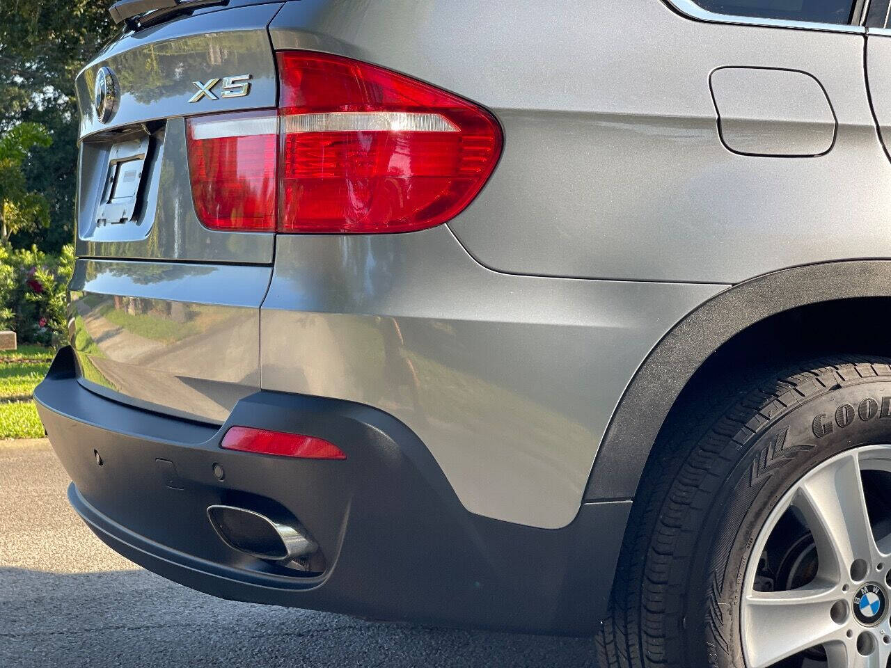 2007 BMW X5 for sale at ROADHOUSE AUTO SALES INC. in Tampa, FL