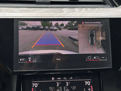 2024 Audi Q8 e-tron quattro Premium Plus